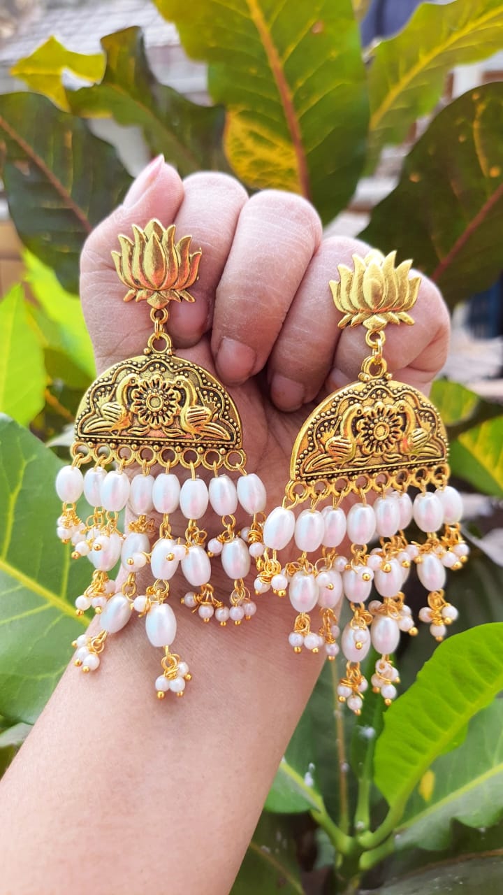 Golden Pearl Earrings