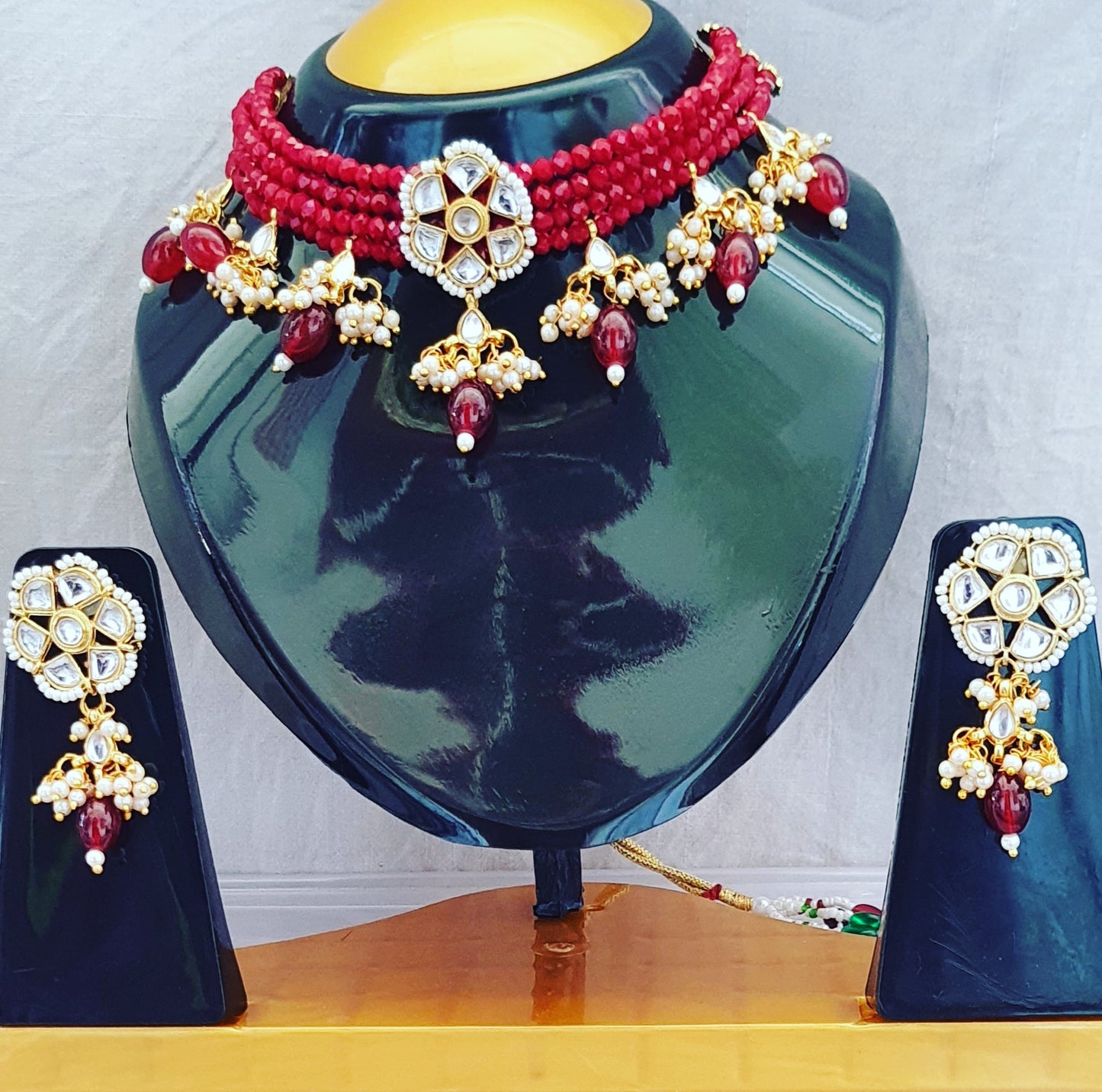 KUNDAN NECKLACE