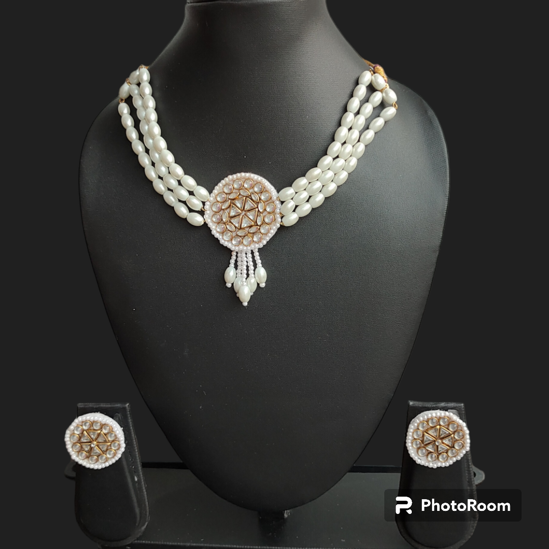 Fabric Kundan Choker Necklace Set